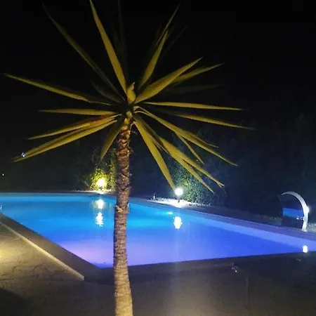 Вилла Poolhouse
